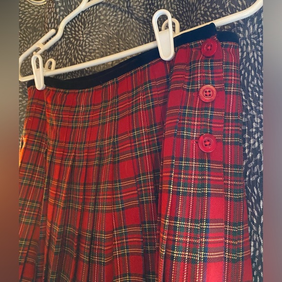Liz Claiborne Dresses & Skirts - LIZ CLAIBORNE Vintage Pleated Tartan Skirt